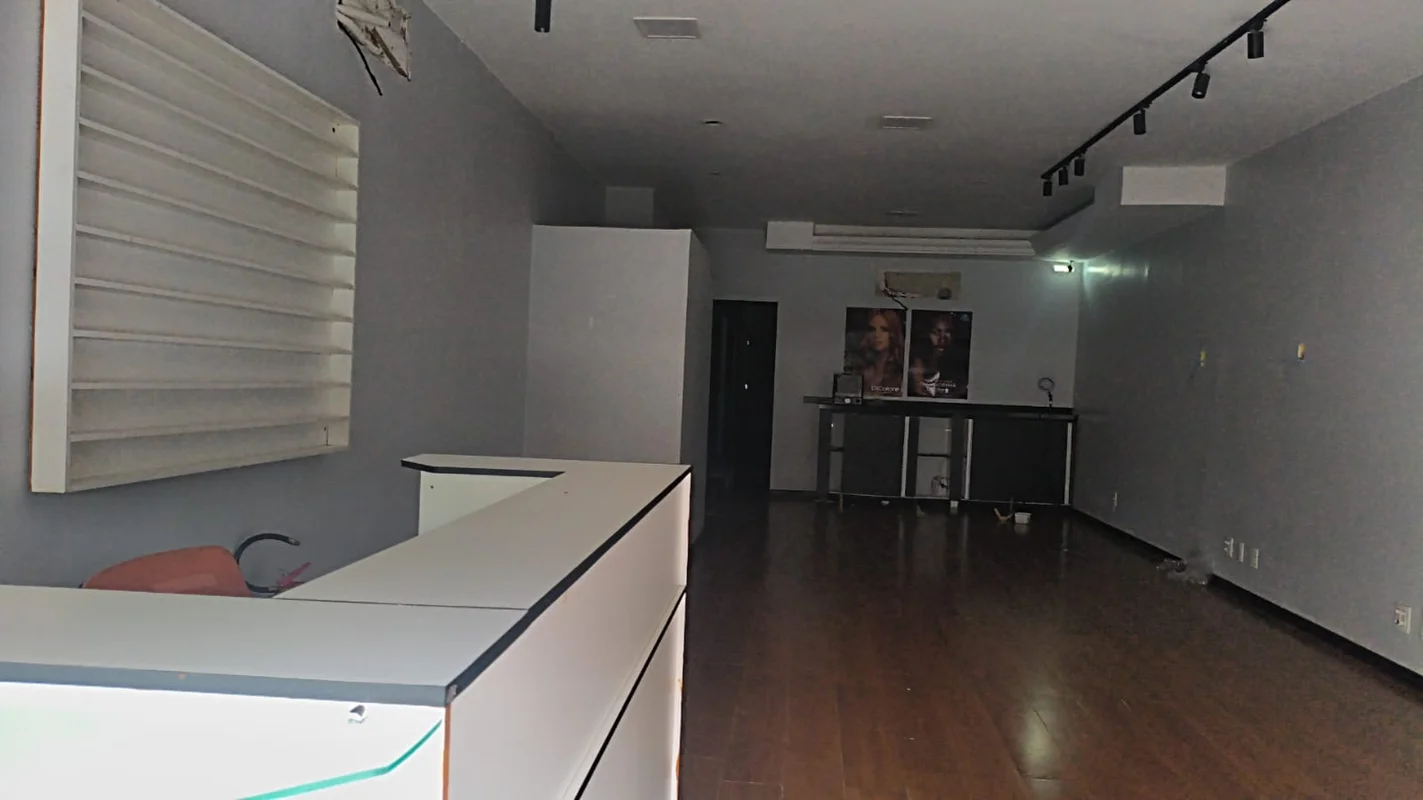 LOJA LOCALIZADA NA 3 AVENIDA DO BANDEIRANTES 170 METROS SALÃO ENORME NA PARTE DA...