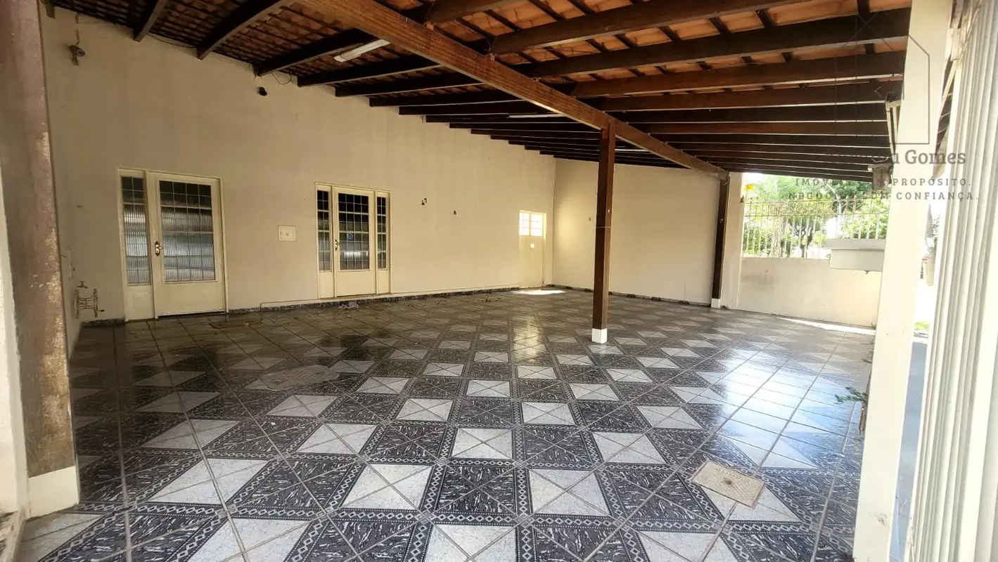 Excelente oportunidade para morar ou investir no Guará 2..Casa localizada em lot...