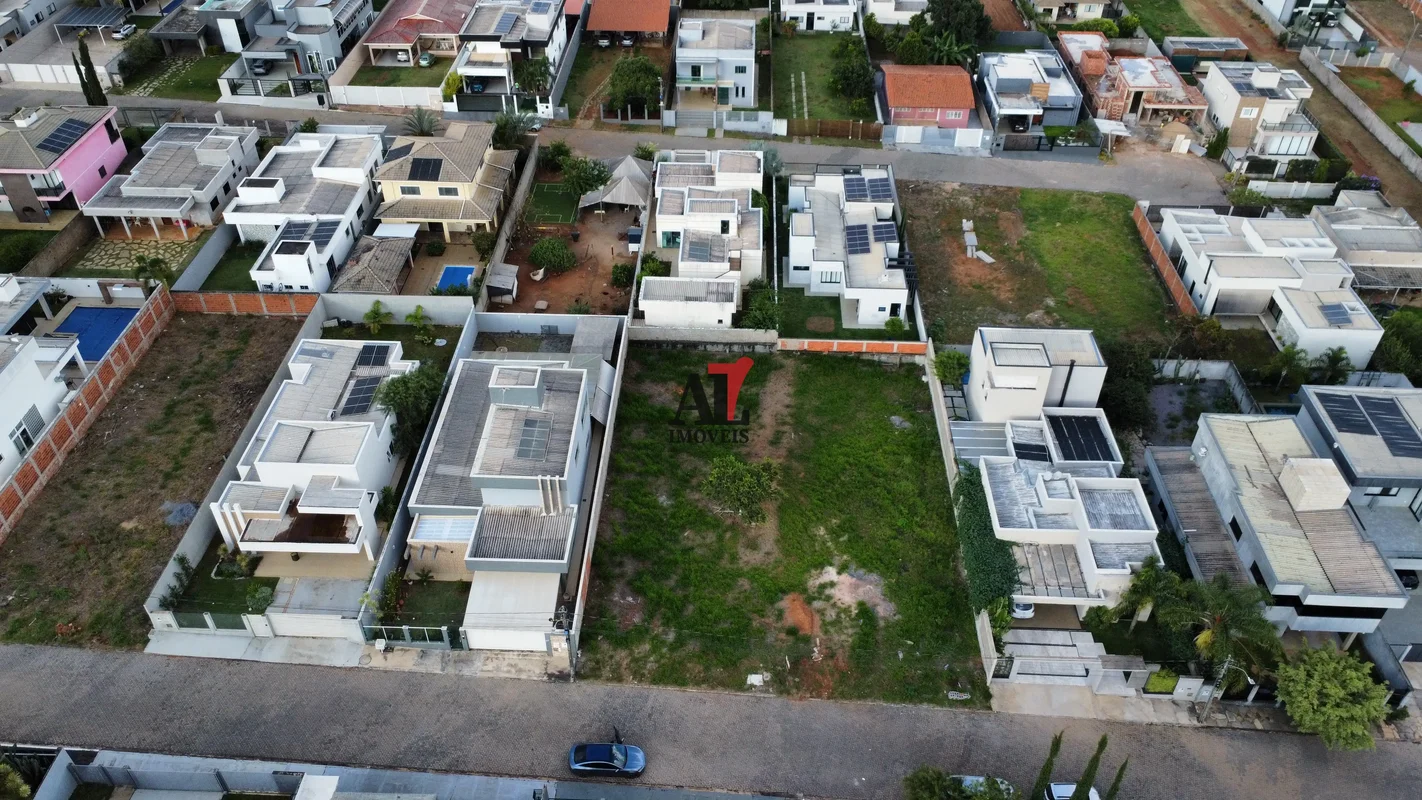 RARIDADE NO CONDOMÍNIO ALTO DA BOA VISTA – 2 LOTES LADO A LADODesafio você a enc...