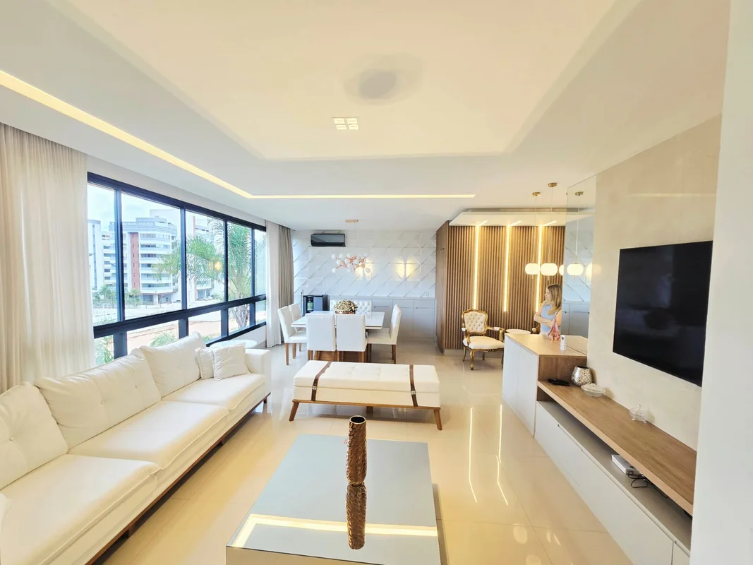 Este belíssimo apartamento de canto, com 158 m2, no Reserva Essencial oferece um...