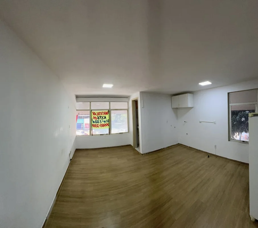 Excelente oportunidade, com localização privilegiada no centro de Brasília. Kitn...