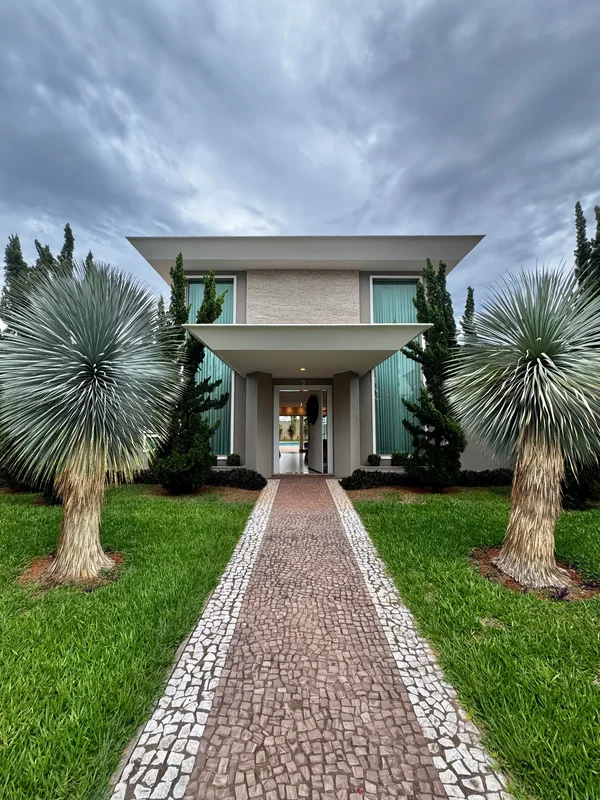 Casa em um dos melhores condomínios da SMPW 4Residência imponente em lote de 2.5...