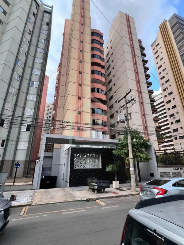 Apartamento no Edifício Solar dos Pirineus ? Setor Bueno, Goiânia | 160 m² | 3 S...