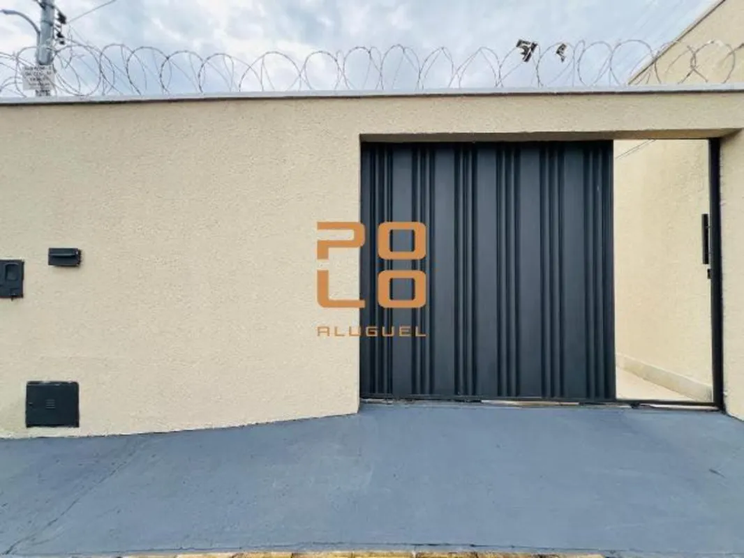 Casa para alugar no Setor Três Marias, em Goiânia, com 110 m². Possui 3 quartos,...