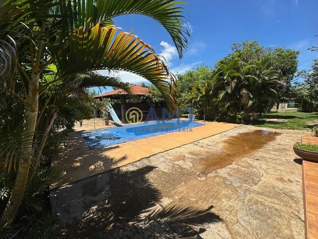 CHÁCARA À VENDA COND. CIDADE DAS ÁGUAS HIDROLÂNDIA/GO Área total: 2.029,50 m² Ár...