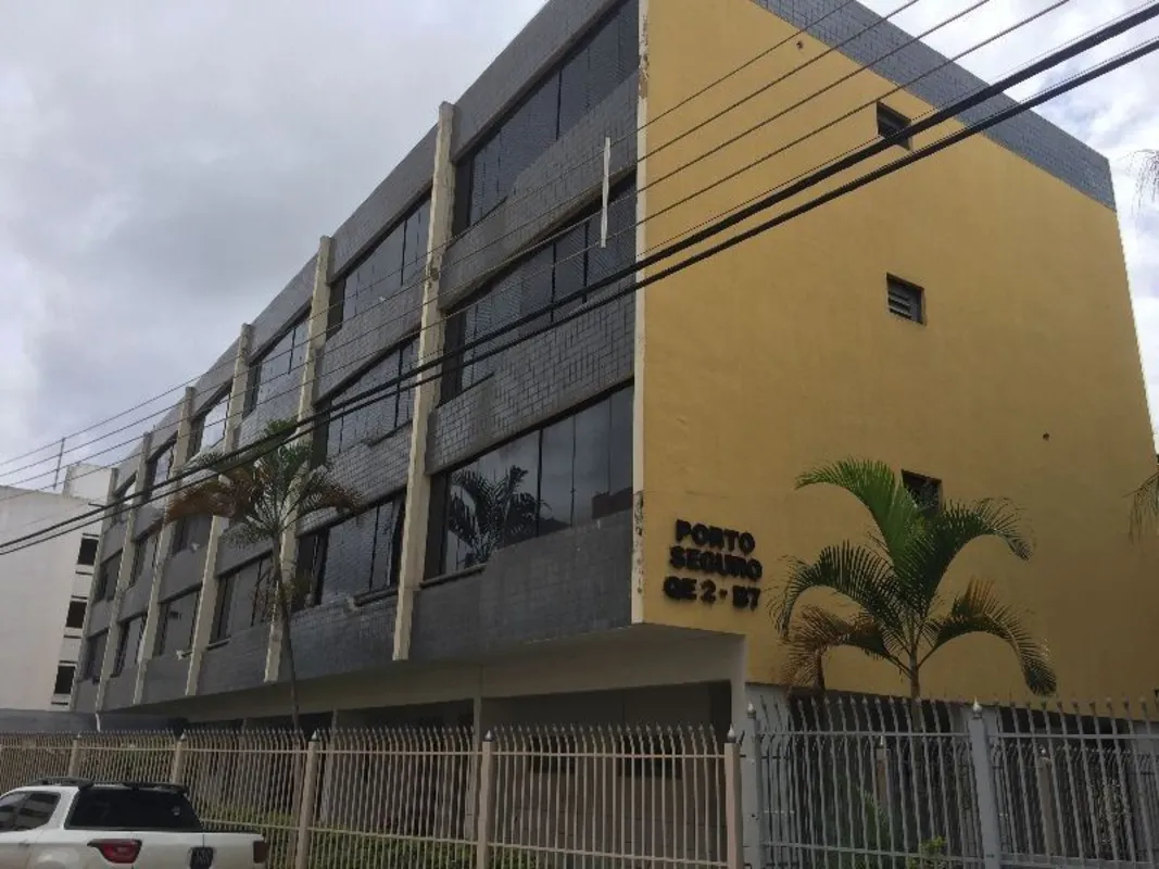 EXCELENTE APARTAMENTO NO LÚCIO COSTA!- 2 quartos (1 deles com armários embutido)...