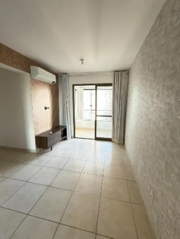 Apartamento à venda em Aparecida de Goiânia, no bairro Vila Brasília. Com 66 m²3...