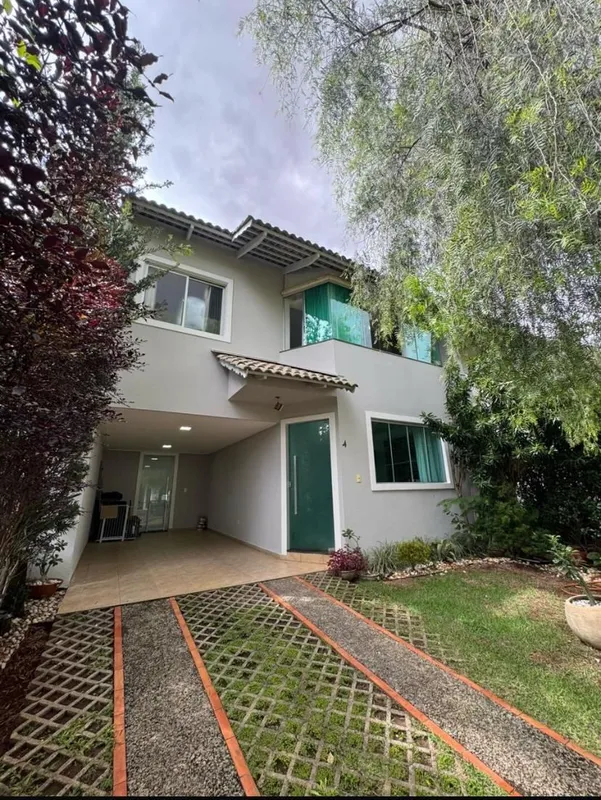 -SOBRADO CONDOMÍNIO GRAMADO -MUITA ARÉA VERDE-POUCAS CASAS-PERTINHO DO RESIDENCI...