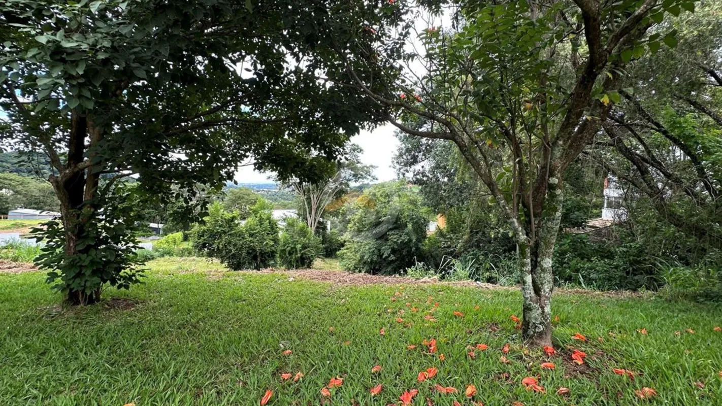 Terreno Exclusivo no Aldeia do Vale 1.735,25 m² | Leve aclive | Mata NativaUma o...