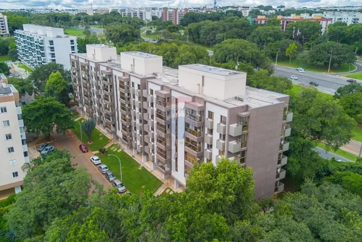 Apartamento de 3 quartos na Asa Norte com a serenidade de uma quadra estritament...