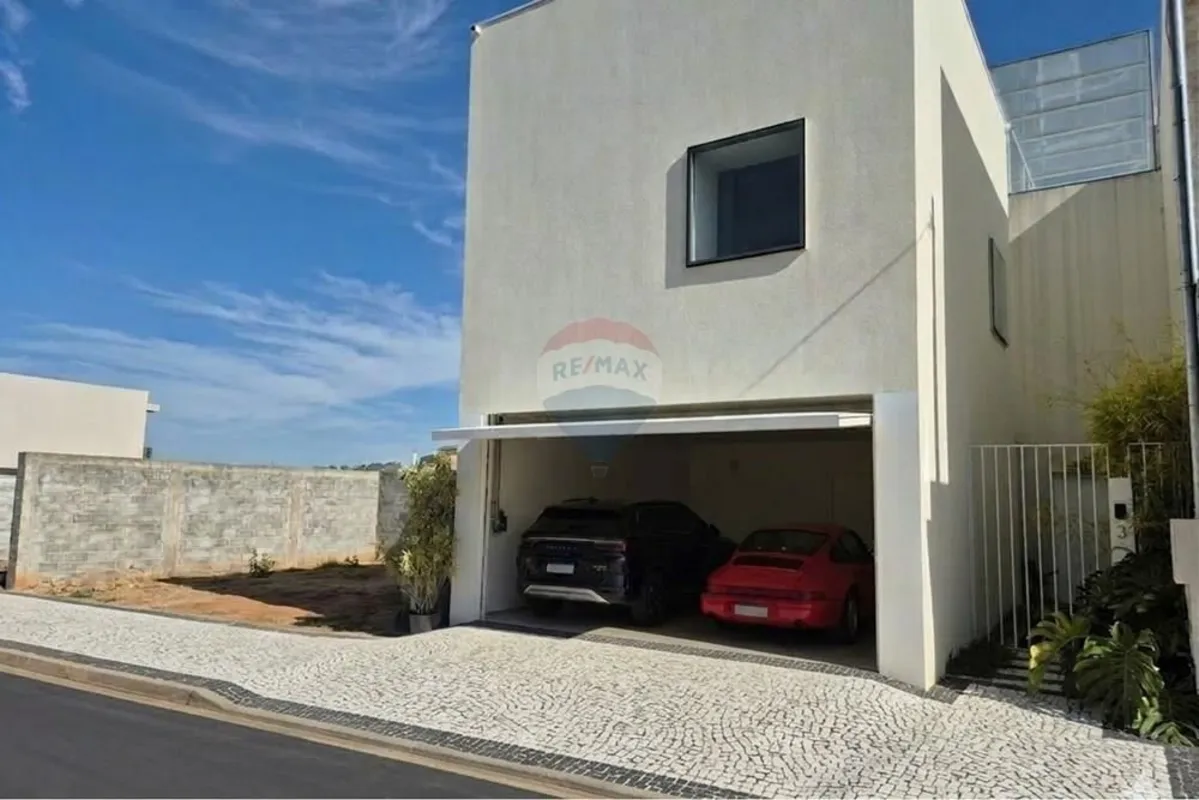 Descubra o equilíbrio perfeito entre arquitetura contemporânea e bem-estar. Esta...