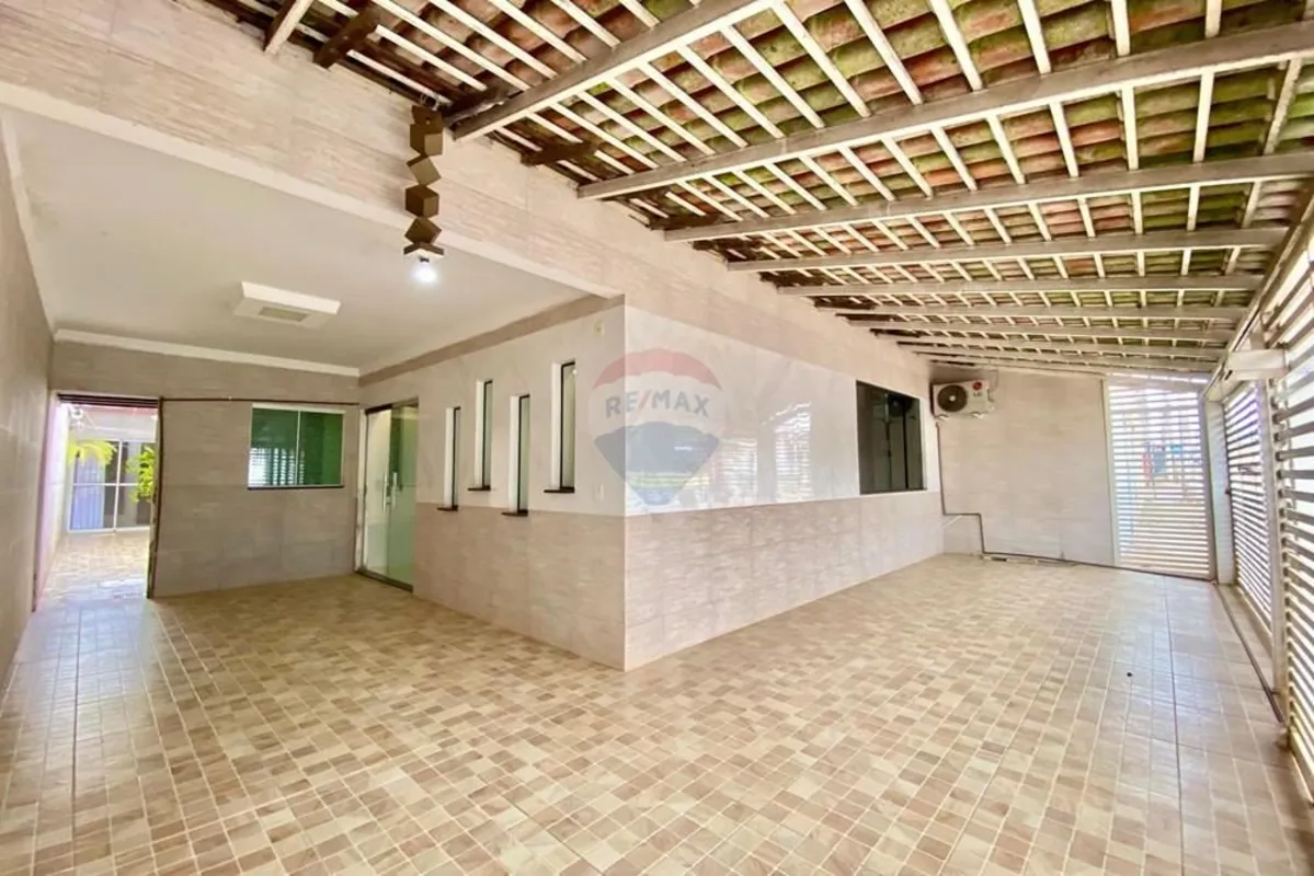 Localização excelente, no Centro Urbano de Ceilandia, na QNN 23 ,na melhor regiã...