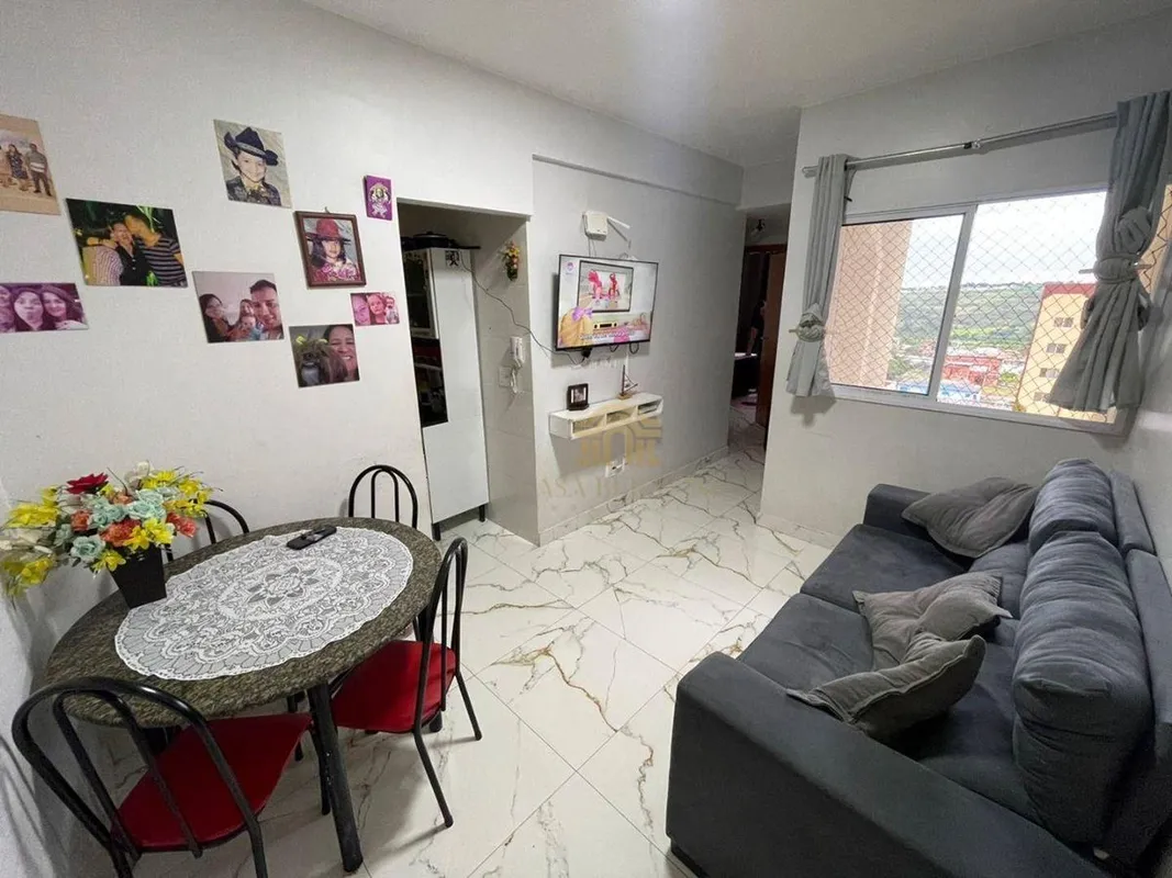 APARTAMENTO 2 QUARTOS QR 404 SAMAMBAIA 43,5M² VAGA E ELEVADORApartamento bem ilu...