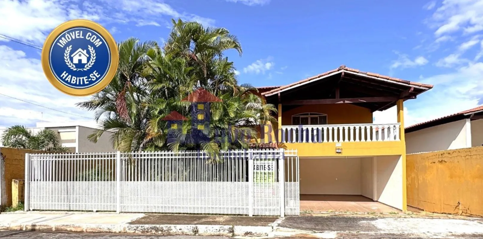 JULIO ROCHA IMOBILIÁRIA VENDE!ÓTIMA CASA 100% REGULARIZADA COM ESCRITURA E HABIT...