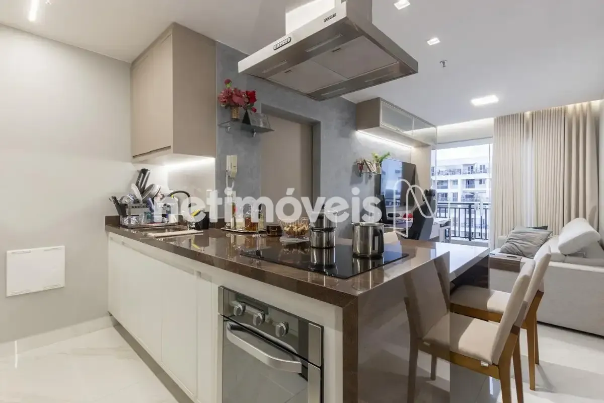 Apartamento 1 quarto- Reformado no Taguá Life Localização: Condomínio moderno e ...