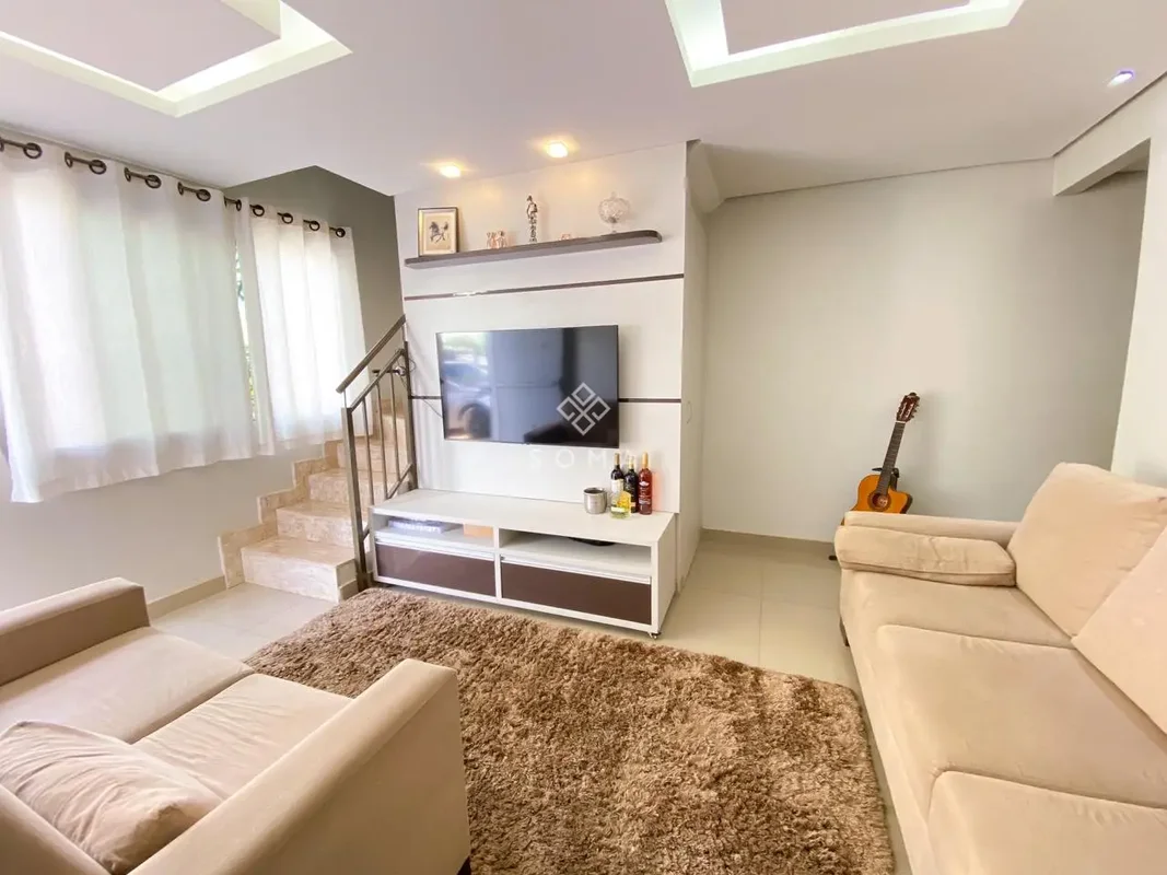 ESPECIFICAÇÕES DA CASA:- Projeto de iluminação- Sala ampla com painel para TV- L...