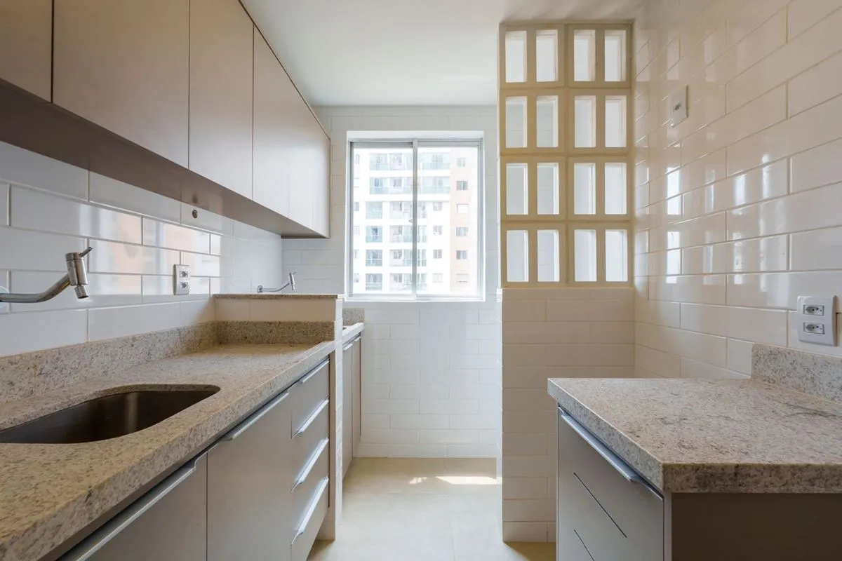 Acabamos de reformar este lindo apartamento! Toda a parte hidráulica e elétrica ...