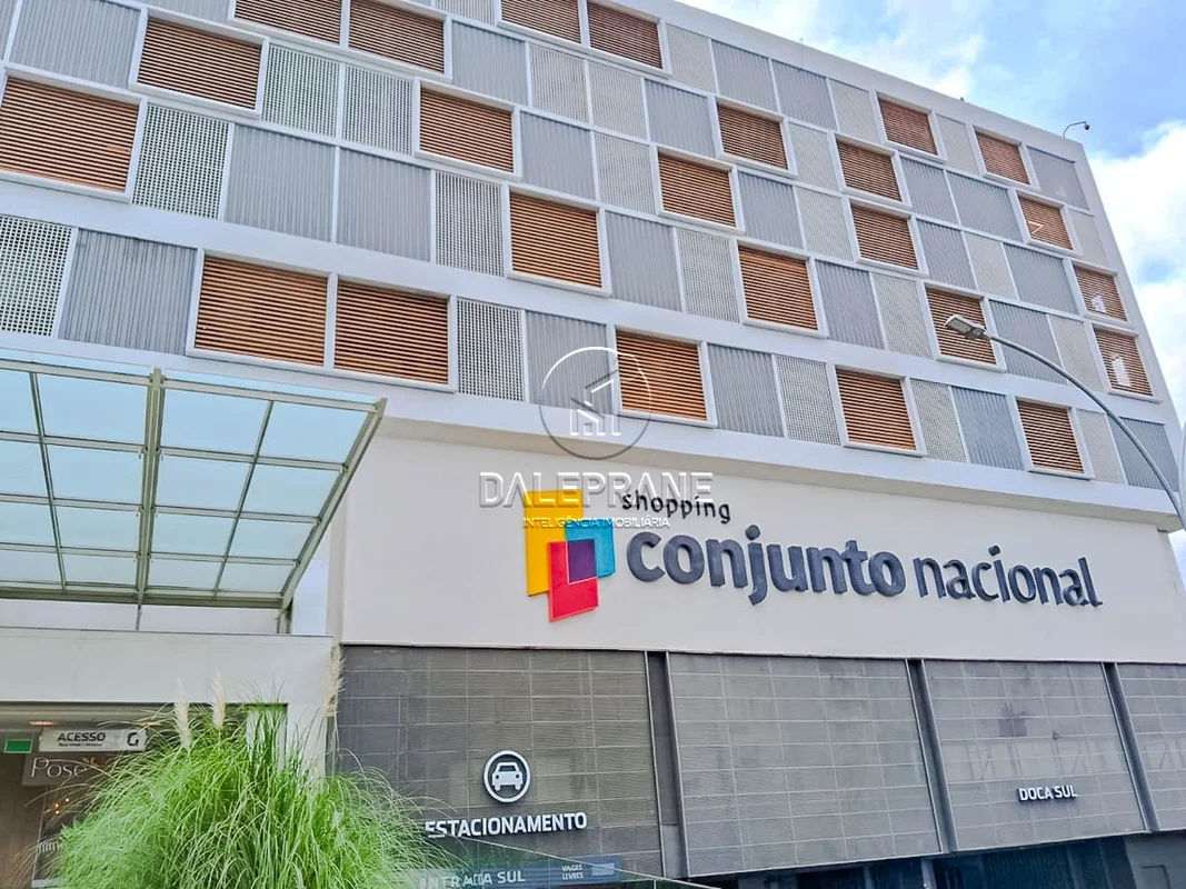 Oportunidade única no Conjunto Nacional, Asa Norte, Brasília: ponto comercial de...