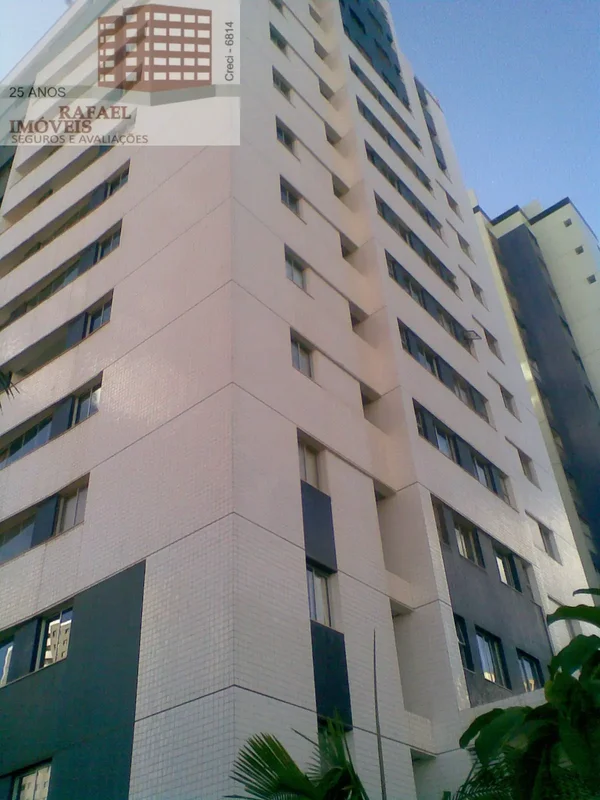 Apartamento com 2 quartos, sendo 1 suíte, 66,41m² de área privativa, vista livre...