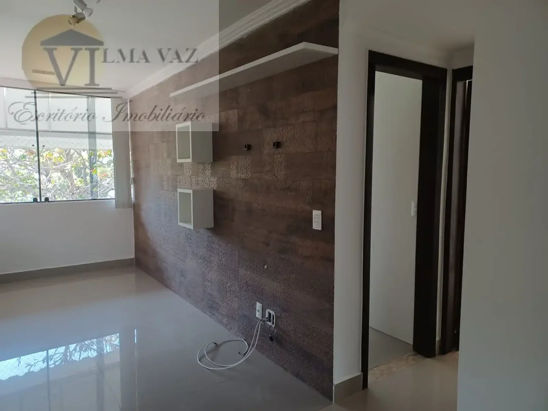 Descubra um apartamento confortável e prático na posição privilegiada de Brasíli...