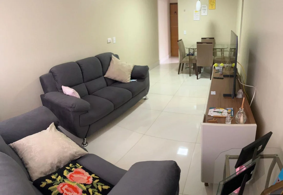 Lídia Imóveis vende lindo apto de 2 quartos(suíte), garagem, nascente, todo refo...