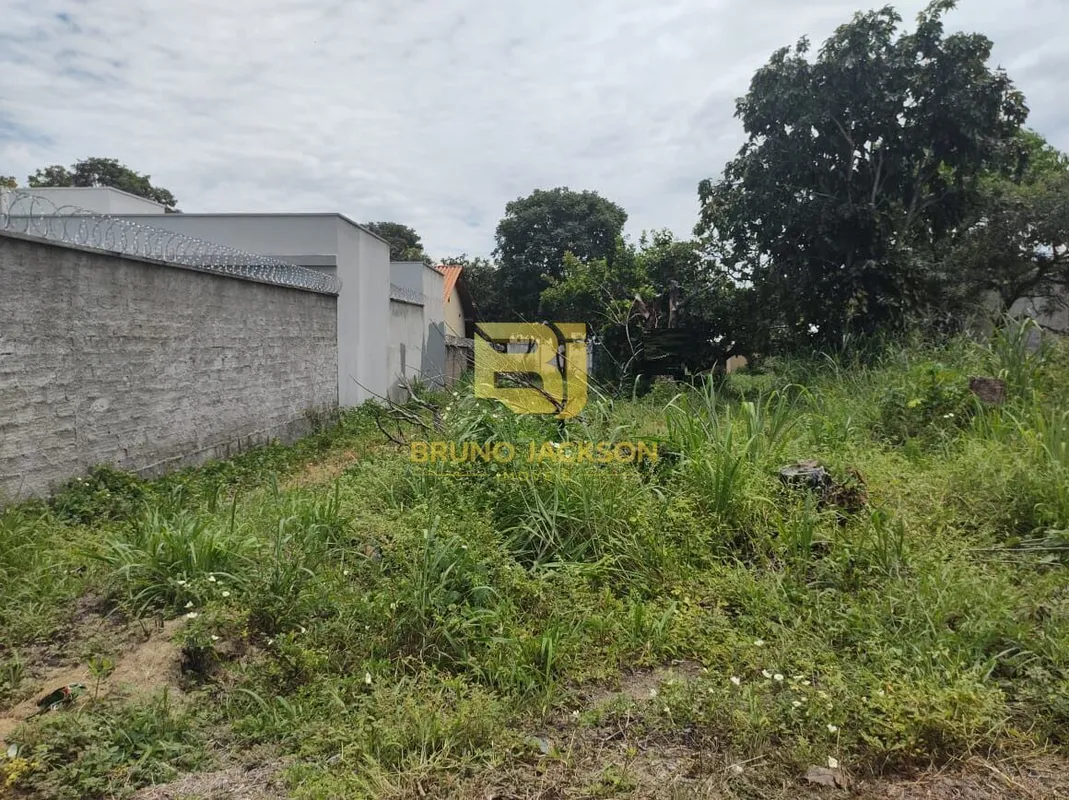 Terreno à venda em Aruanã- GO?? DETALHES:- Grande oportunidade- ?Lote de 403m²- ...