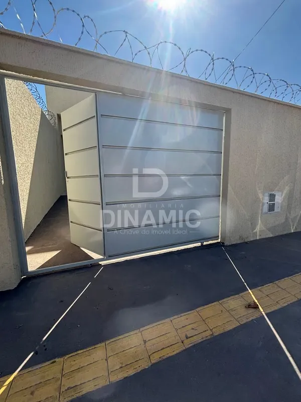 (ID 08)Casa à Venda no Setor Aeroporto Sul Aparecida de Goiânia.Casa nova e bem ...