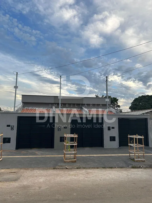 (ID 02)Casa à Venda - 80m², 2 Quartos e Área Gourmet - GoiâniaCasa moderna com e...