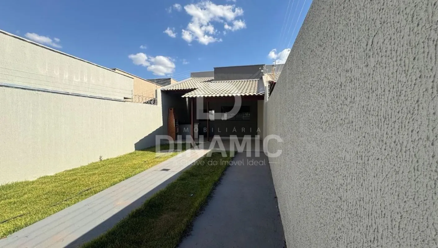 (ID 08)Casa com Suíte, Varanda Gourmet e Quintal AmploImóvel pronto para morar n...