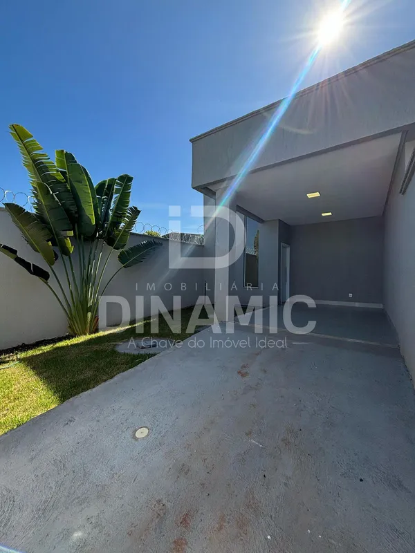 (ID 01) Casa á venda com 3 Quartos ? 180m² de Terreno ? 112m² ConstruídosLinda r...