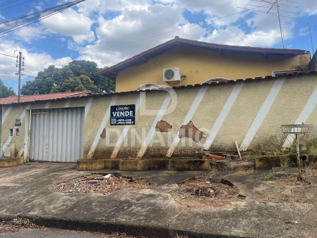 (ID 08) Casa para Venda no Garavelo Residencial Park ? Aparecida de Goiânia.Exce...