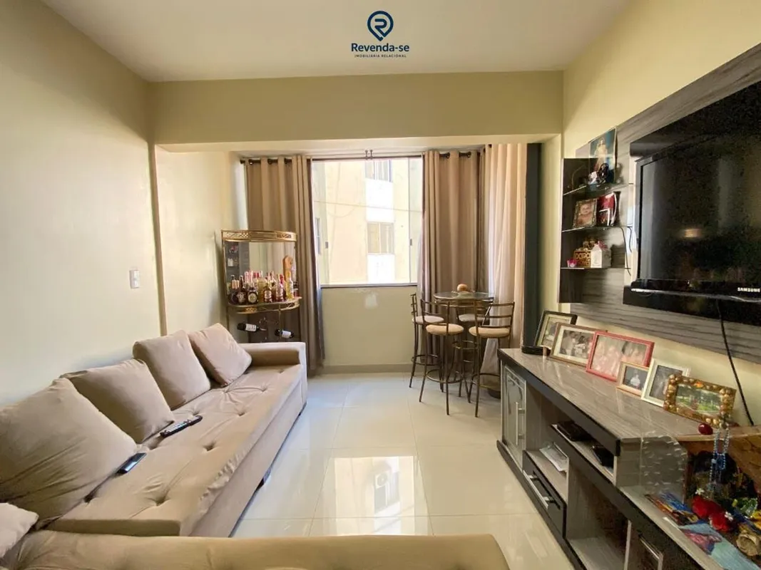 Apartamento Reformado e Rico em Armários - 65m² Este apartamento de 2 quartos fo...