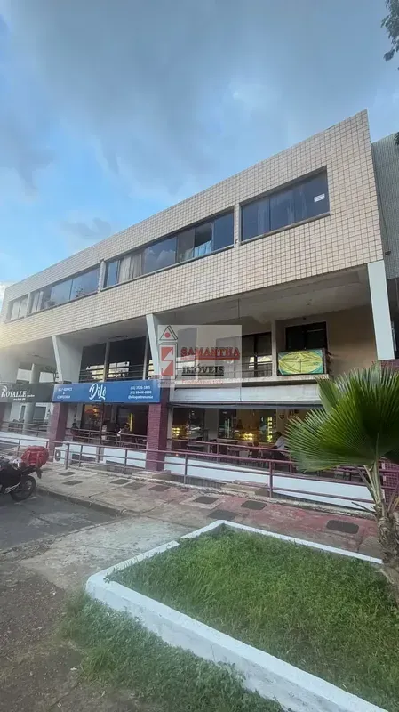 Oportunidade!Kitnete em quadra espetacular, vão livre, wc e área de serviço!Entr...