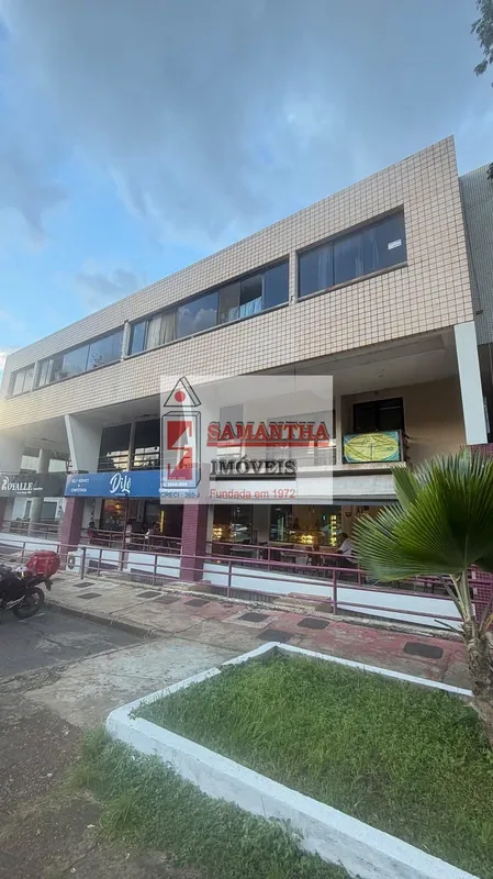 Oportunidade!Kitnete em quadra espetacular, vão livre, wc e área de serviço!Entr...