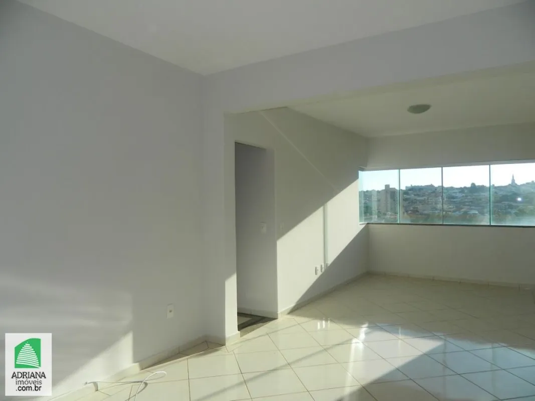 2 QUARTOS, SENDO 1 SUITE, SALA AMPLA PARA 2 AMBIENTES, BANHEIRO SOCIAL, COZINHA,...