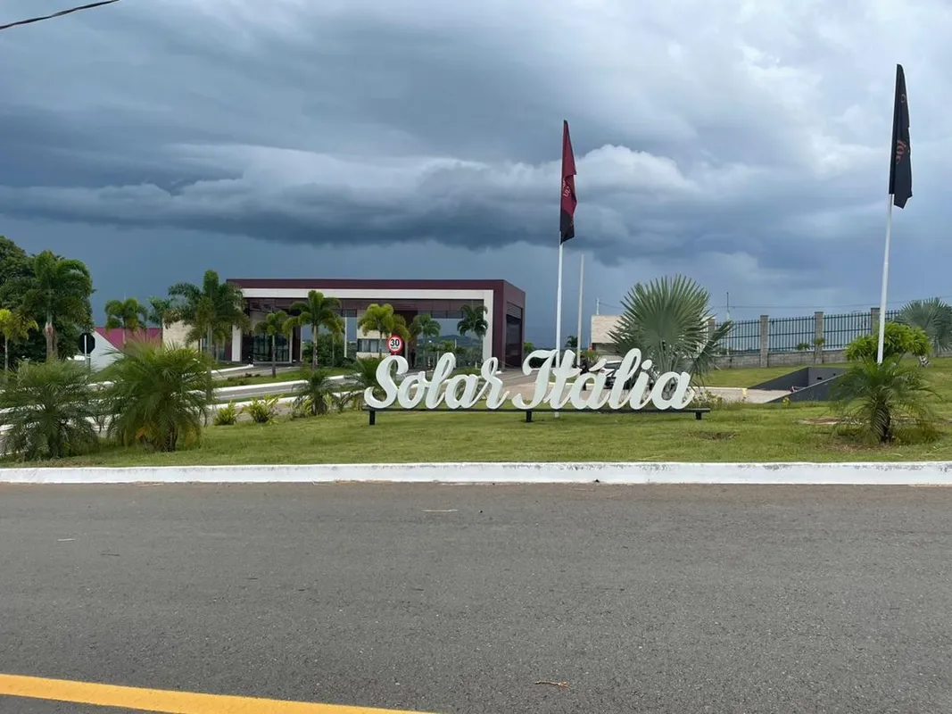 300mt2 cada ( 12x25)Quadra 16 - lotes 08 Infraestrutura do Condomínio Solar Itál...