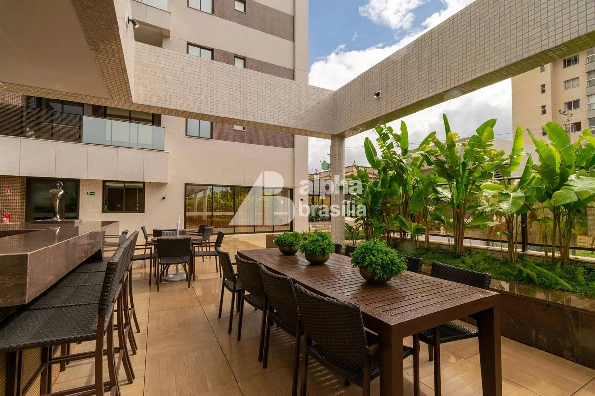 Localizado no Ilha Bela Residence, na Rua Quaresmeira 2A, este apartamento de ca...