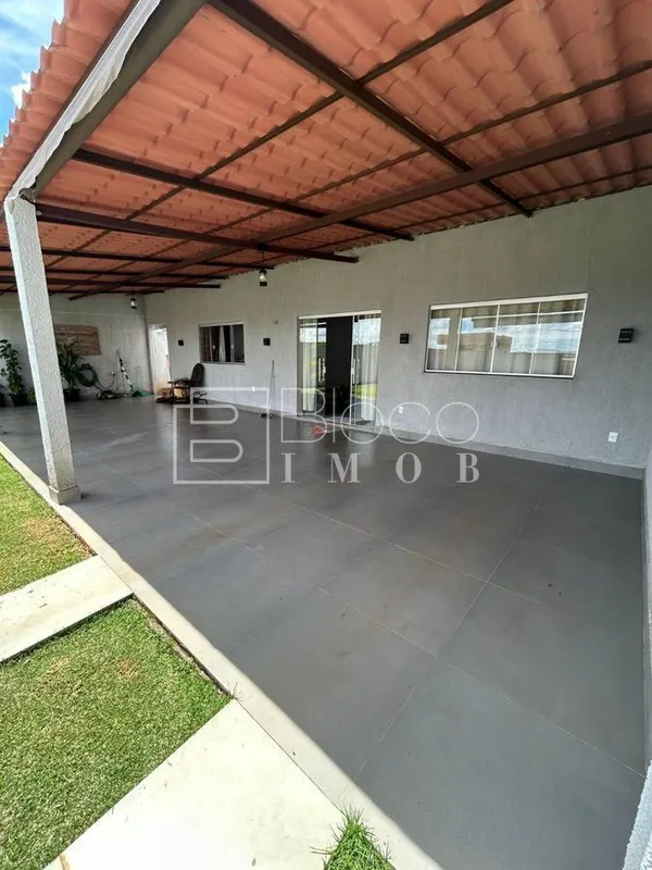 ?? OPORTUNIDADE NA PONTE ALTA NORTE - RUA 475Para quem busca espaço e localizaçã...