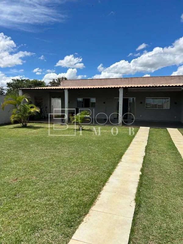 ?? OPORTUNIDADE NA PONTE ALTA NORTE - RUA 475Para quem busca espaço e localizaçã...