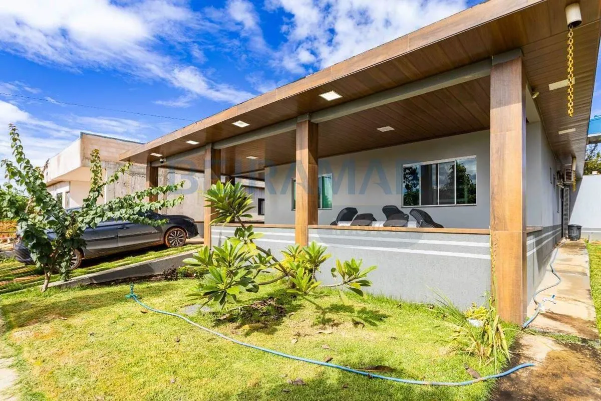 Casa alto padrão, 4 suítes, lote de 2.900 m², potencial de desmembramento - Colô...