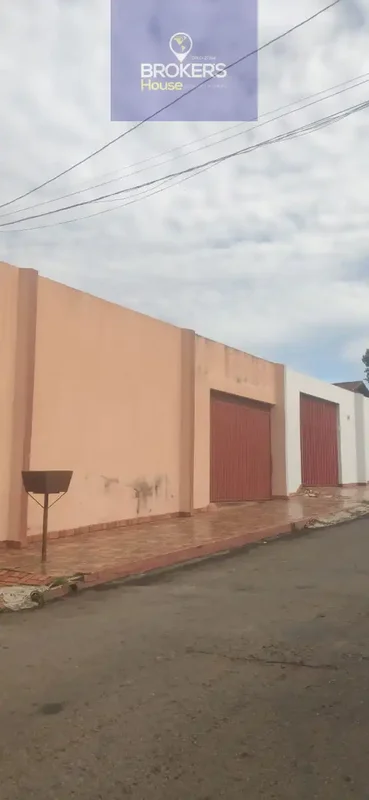 Oportunidade única na Rua Ademar de Barros, no Jardim Alexandrina, em Anápolis. ...