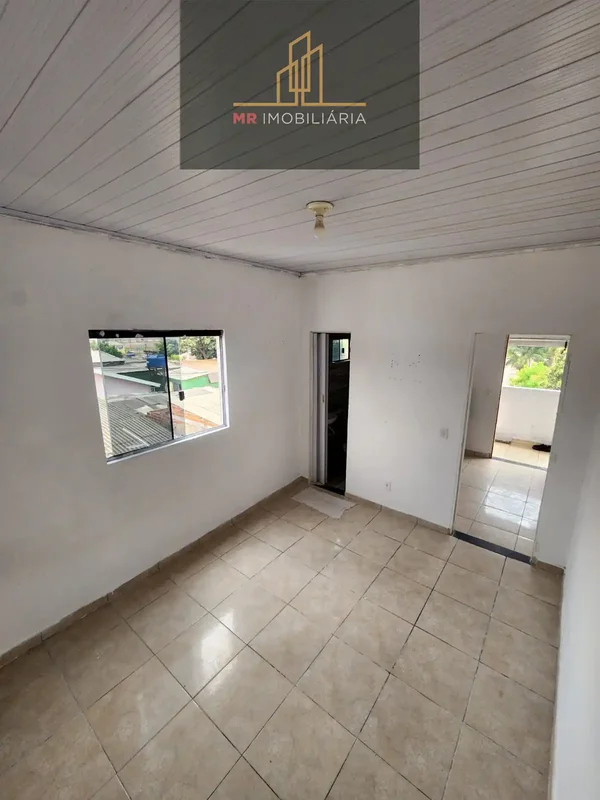 ?? OPORTUNIDADE IMPERDÍVEL!Vendo kitnet no 2º andar, com aproximadamente 30m², l...
