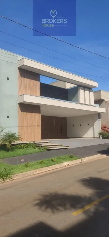 Descubra uma oportunidade única na Rua GT 18, no Condomínio Residencial Grand Tr...