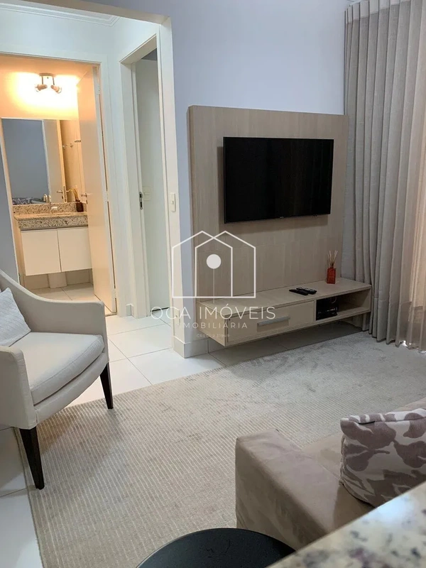 Características do Imóvel:- ao lado da estação águas claras- 1 Quarto: Espaçoso ...