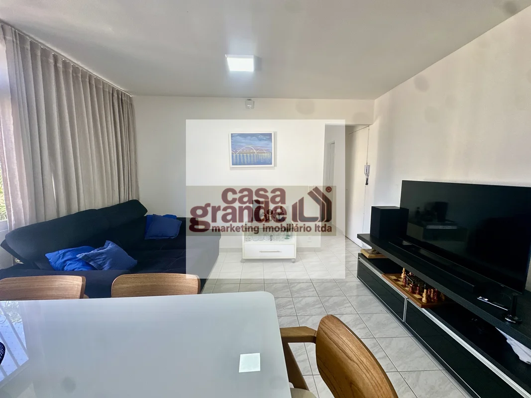 Descubra um apartamento confortável e bem localizado na SQS 415 Bloco S, ASA Sul...