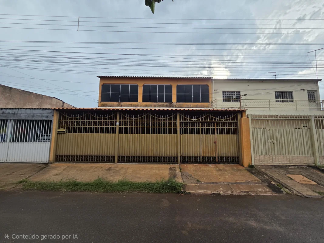 Excelente Sobrado na QNR 01 – Amplo, Confortável e com Potencial de Financiament...