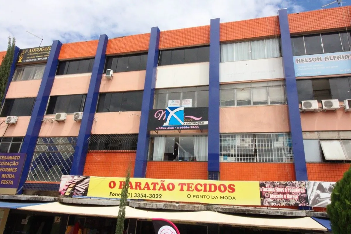 Vendo excelente sala comercial do Ed. Taguacenter com 40,23 m², wc social, píso ...