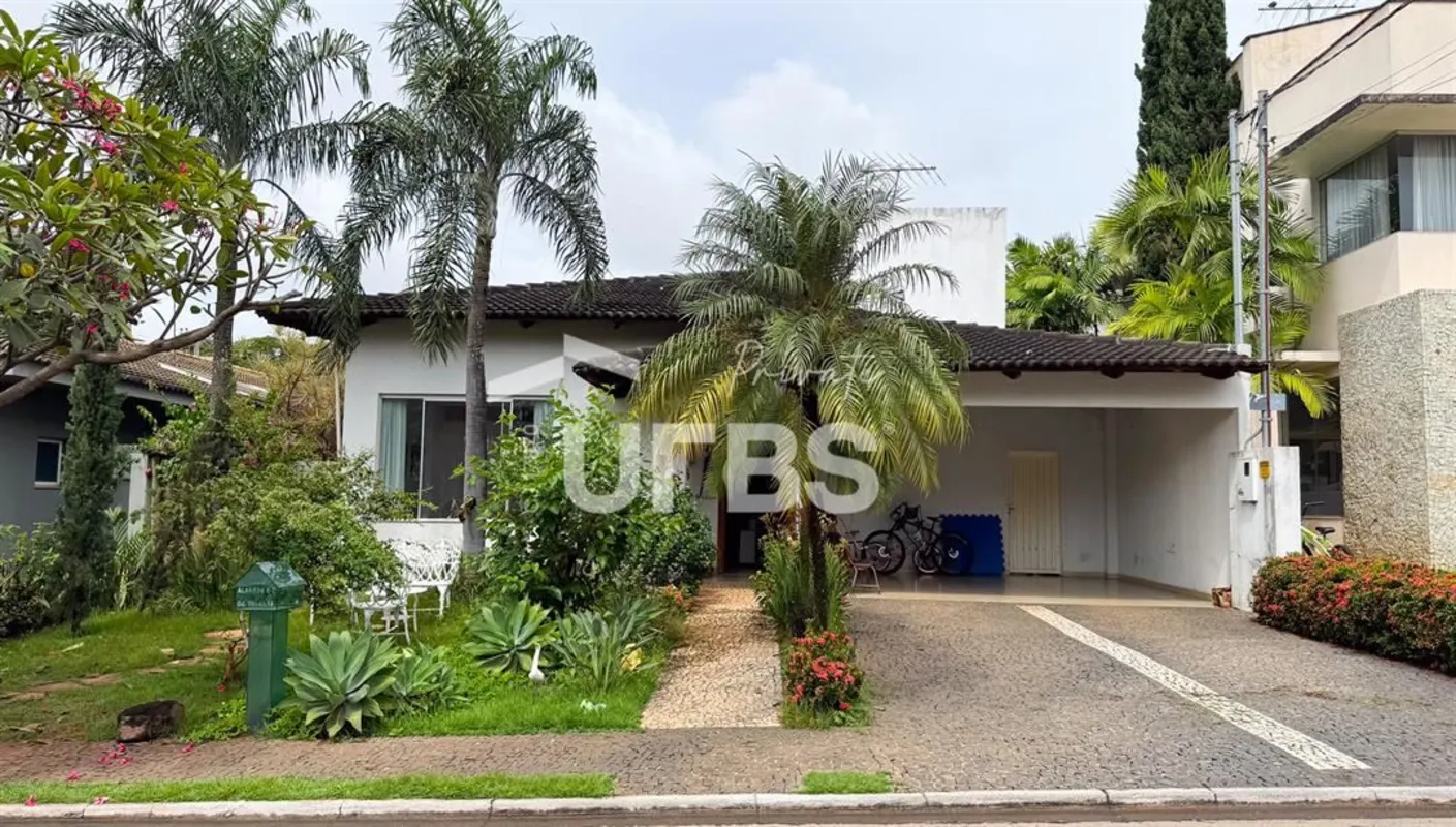 COD U-0031423 - Casa térrea 100% mobiliada no Jardins Monaco. São 217m2 de const...