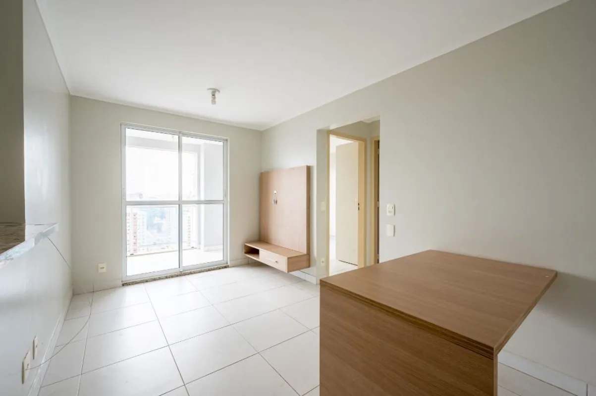 :: My lifestyle: Andar alto, varanda e lazer a 100 mt do metrô! O APTO . 47 m2 ....