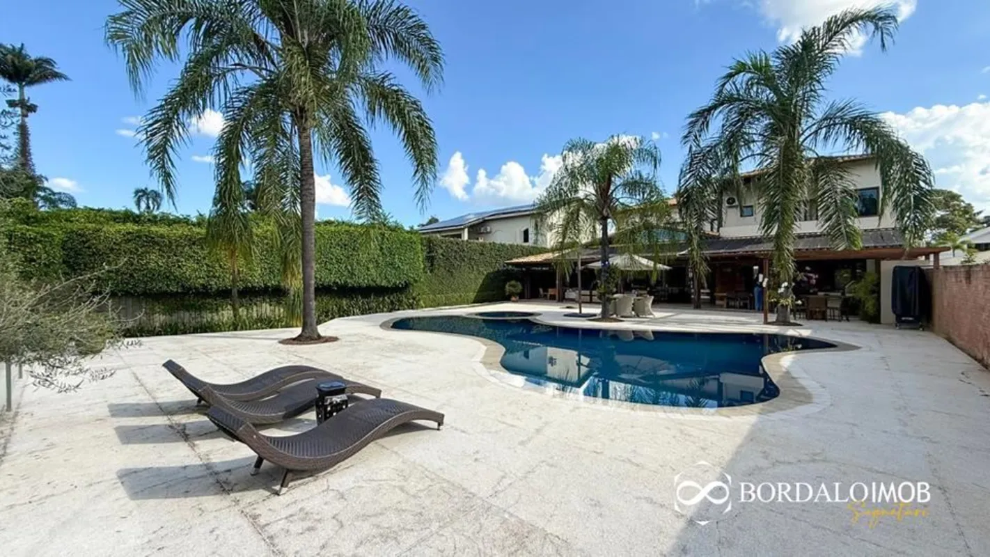 VILLA152973 - Última atualização: 28/07/26 23:31Casa Exclusiva à Venda na SHIS Q...